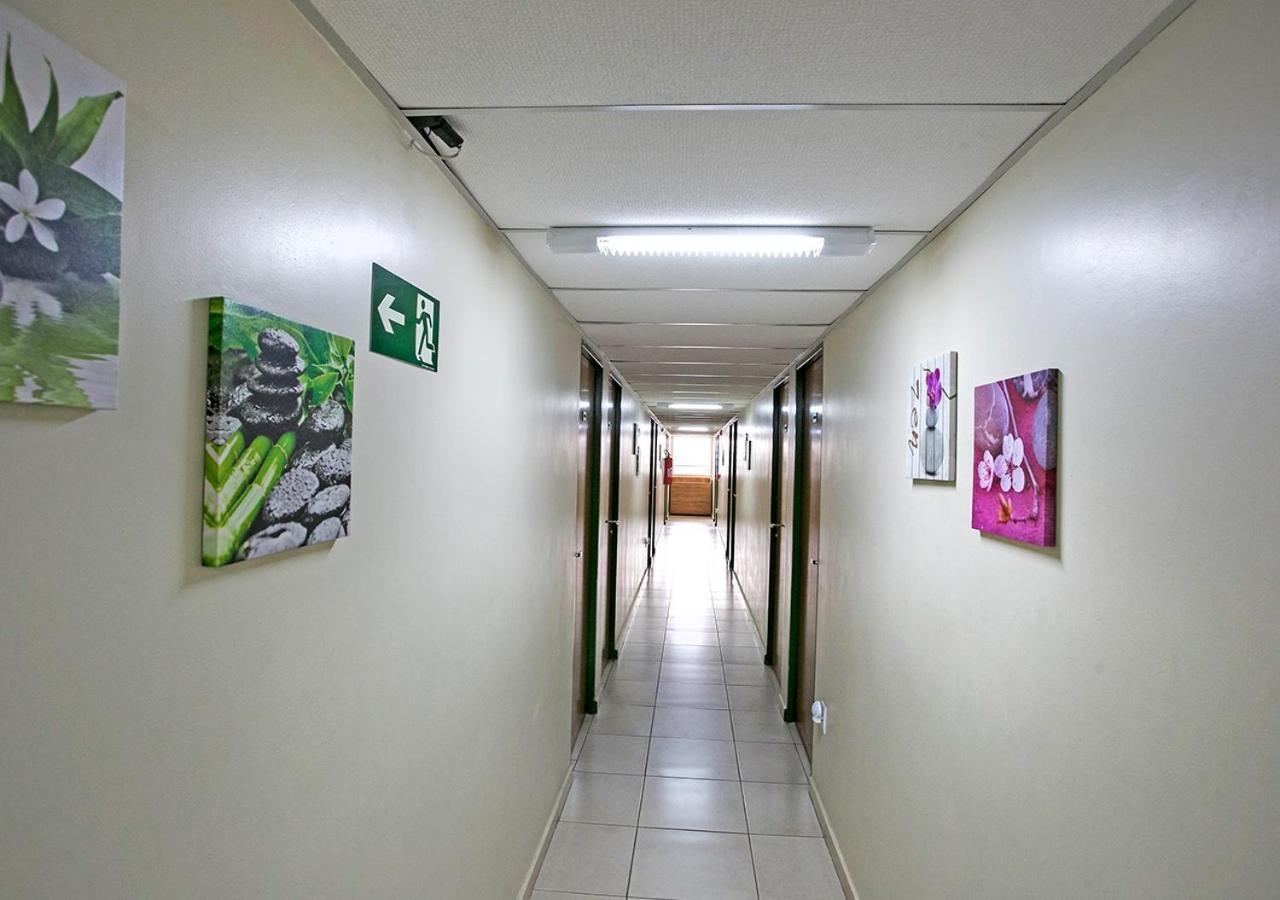 Hospedaria Lumo Domo Praca Da Arvore São Paulo Luaran gambar
